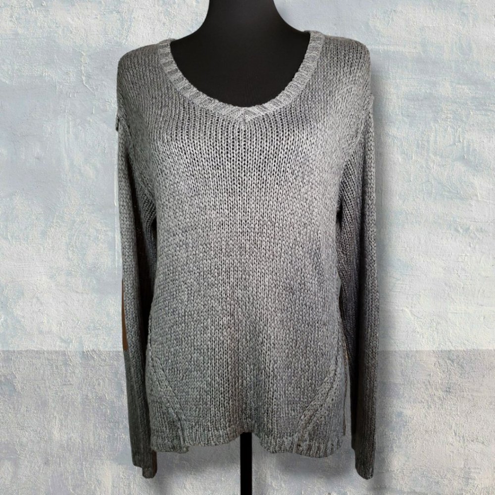 RD Style Gray Rib Knit V-Neck Hi-Low Hem Sweater w/Tan Elbow Patches, Large